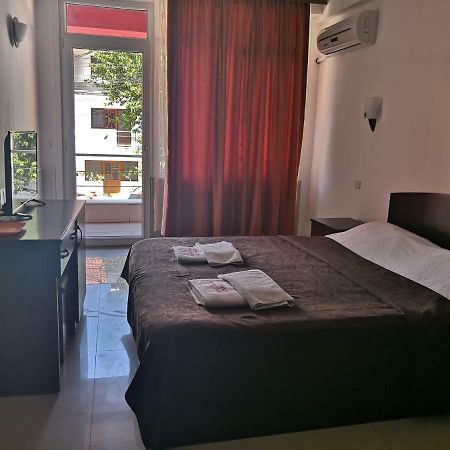 Hotel Prestige Costinești Kültér fotó