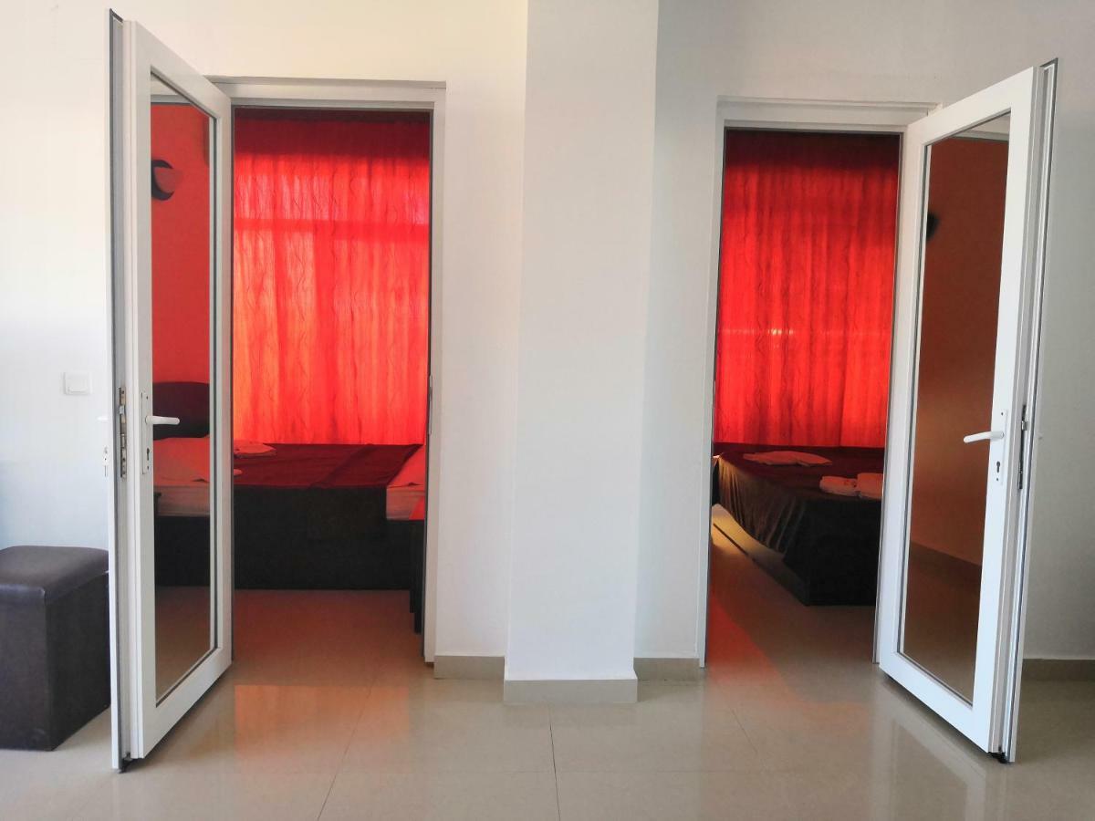 Hotel Prestige Costinești Kültér fotó